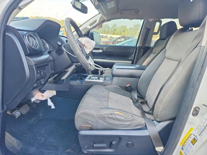 Photo 7 from auction – 2015 TOYOTA TUNDRA with VIN 5TFDW5F10FX452169