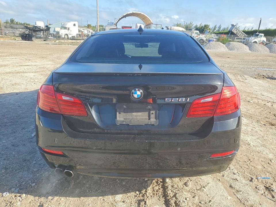 Foto 6 de la subasta – 2015 BMW 528 con VIN WBA5A5C56FD515428