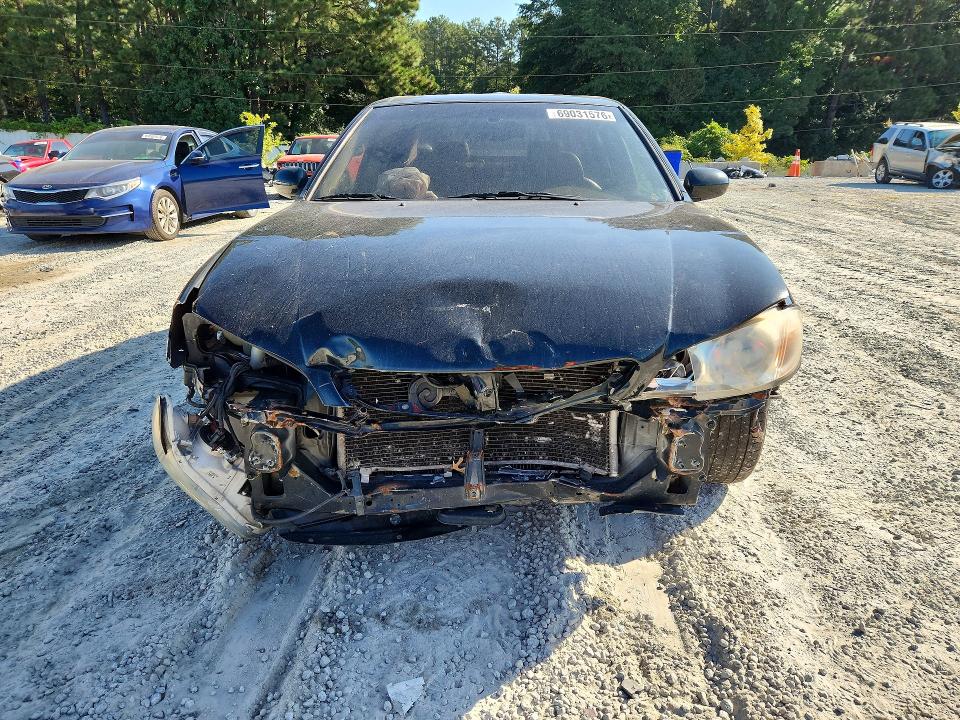 Photo 5 from auction – 2001 INFINITI I30 with VIN JNKCA31A01T025417