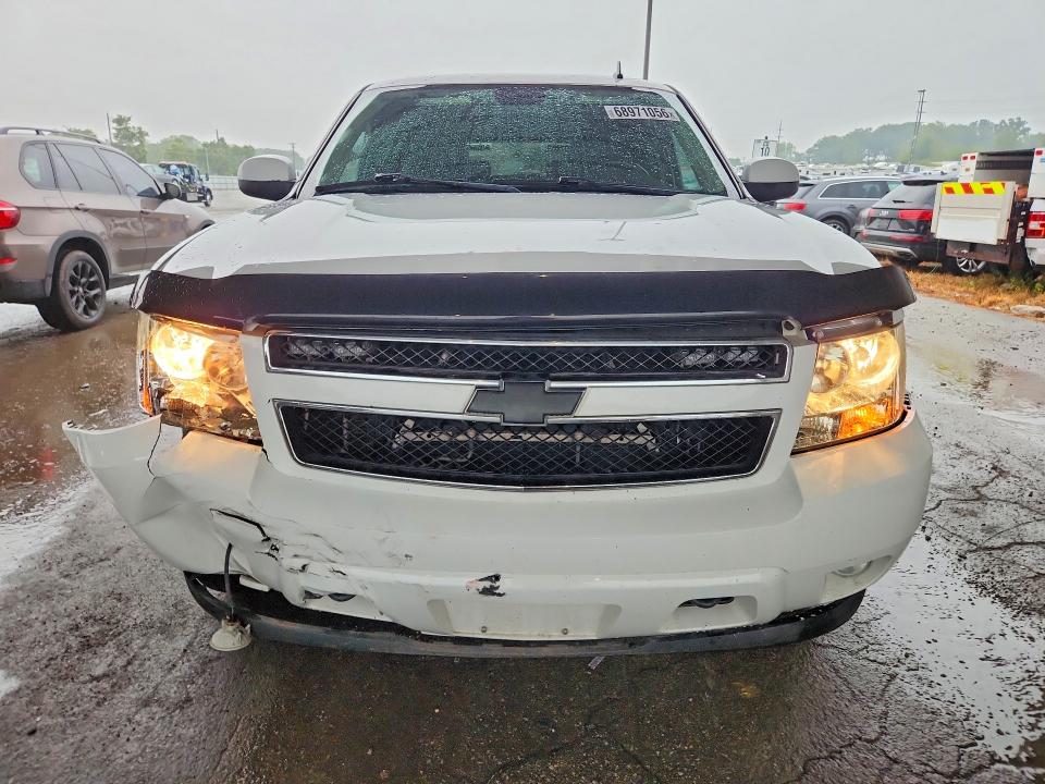 Снимка 5 от търг – 2013 CHEVROLET SUBURBAN с VIN 1GNSKJE70DR277321