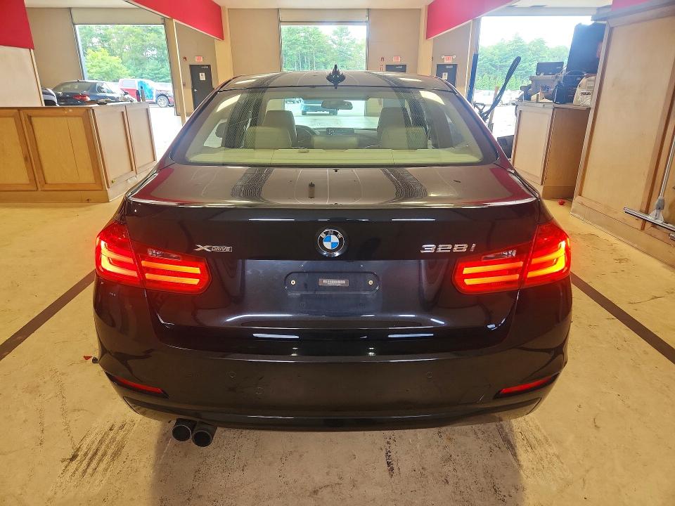 Photo 6 from auction – 2013 BMW 328 with VIN WBA3B5C51DP539085