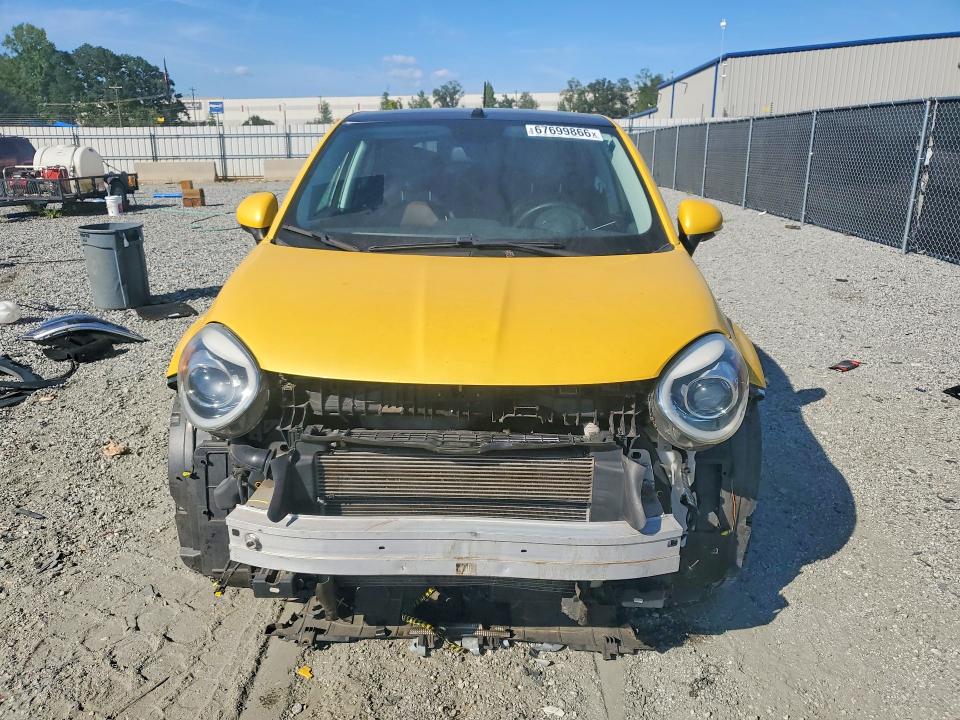 صورة رقم 5 من المزاد - 2016 FIAT 500X مع VIN ZFBCFXET0GP338745