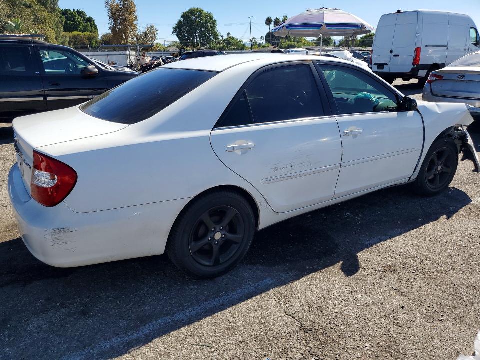 Photo 3 from auction – 2003 TOYOTA CAMRY with VIN 4T1BE32K03U122747