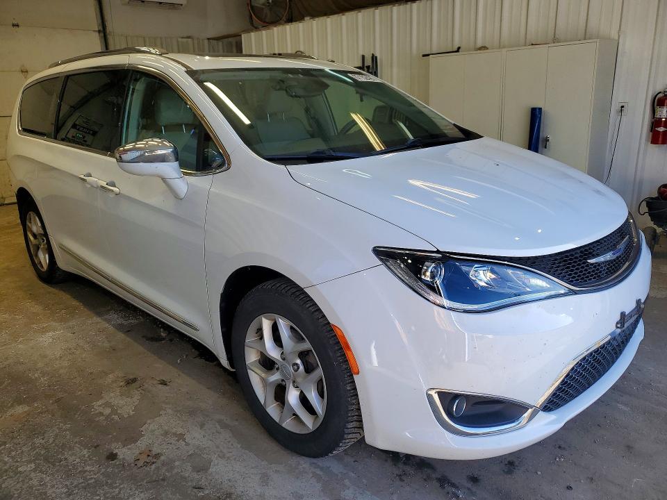 Photo 4 from auction – 2020 CHRYSLER PACIFICA with VIN 2C4RC1GG6LR171529