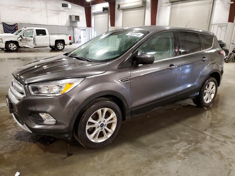 Снимка 1 от търг – 2017 FORD ESCAPE с VIN 1FMCU9G97HUB82709
