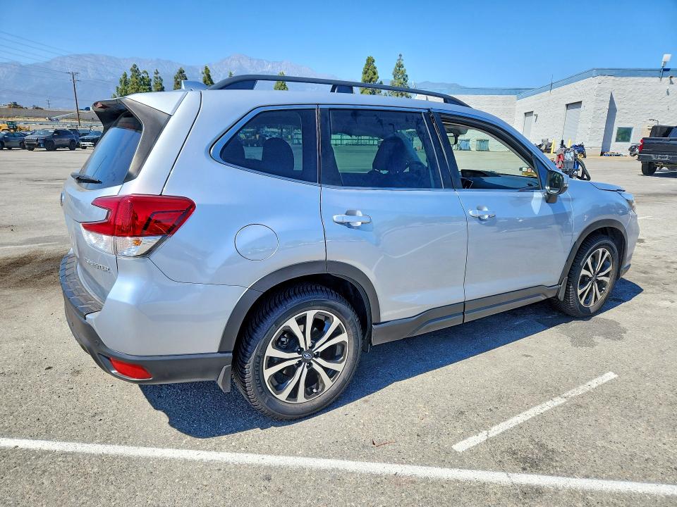Снимка 3 от търг – 2021 SUBARU FORESTER с VIN JF2SKAUC4MH460672