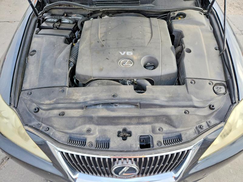 Photo 11 from auction – 2009 LEXUS IS with VIN JTHCK262092028828