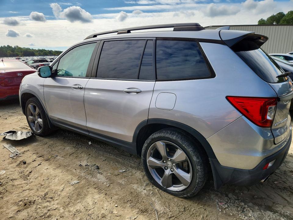Снимка 2 от търг – 2019 HONDA PASSPORT с VIN 5FNYF8H99KB003499