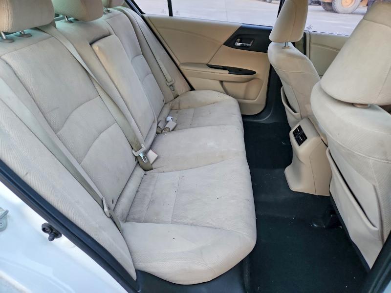 Снимка 10 от търг – 2015 HONDA ACCORD с VIN 1HGCR2F75FA193317