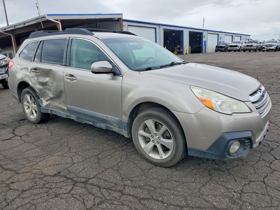 Foto 4 de la subasta – 2014 SUBARU OUTBACK con VIN 4S4BRDLC5E2302743