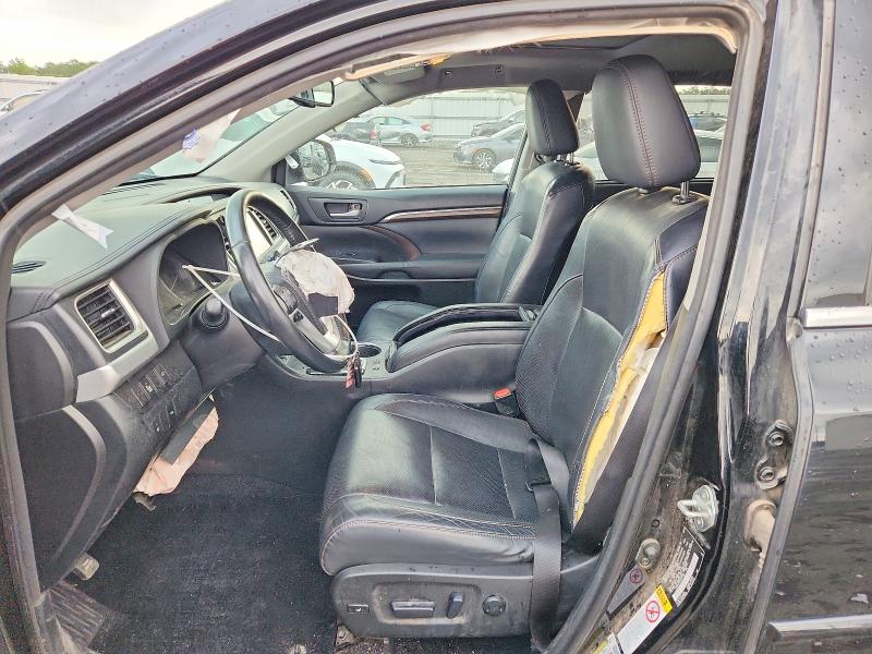Снимка 7 от търг – 2014 TOYOTA HIGHLANDER с VIN 5TDDKRFHXES071188