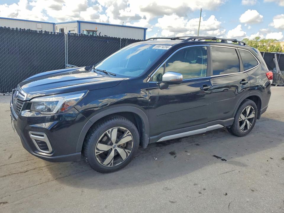 SUBARU FORESTER 2021 with VIN JF2SKAXCXMH570069 - Photo from auction