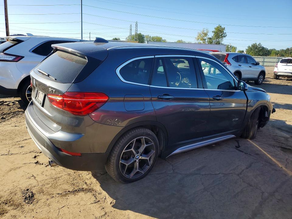 Photo 3 from auction – 2018 BMW X1 with VIN WBXHT3C31J5L25751
