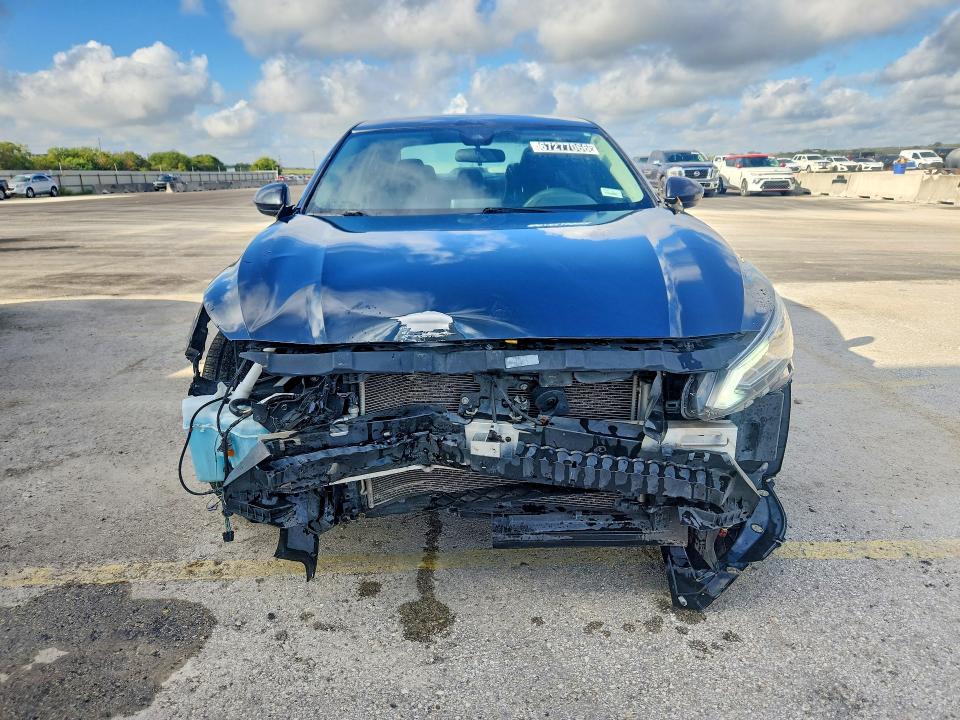 Photo 5 from auction – 2022 NISSAN ALTIMA with VIN 1N4BL4DV2NN301575