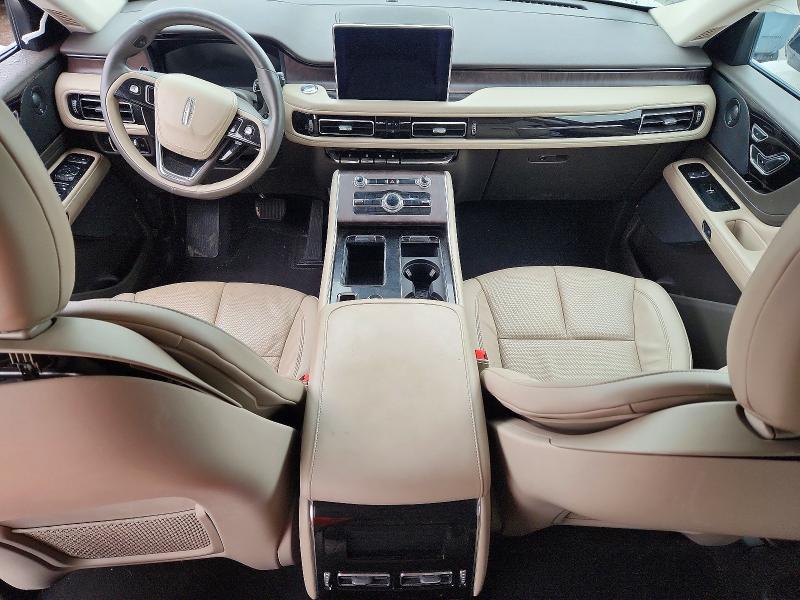 Снимка 8 от търг – 2023 LINCOLN AVIATOR с VIN 5LM5J7XC8PGL14744