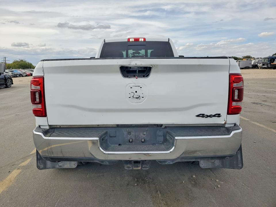 Photo 6 from auction – 2023 RAM 3500 with VIN 3C63RRGL7PG552275