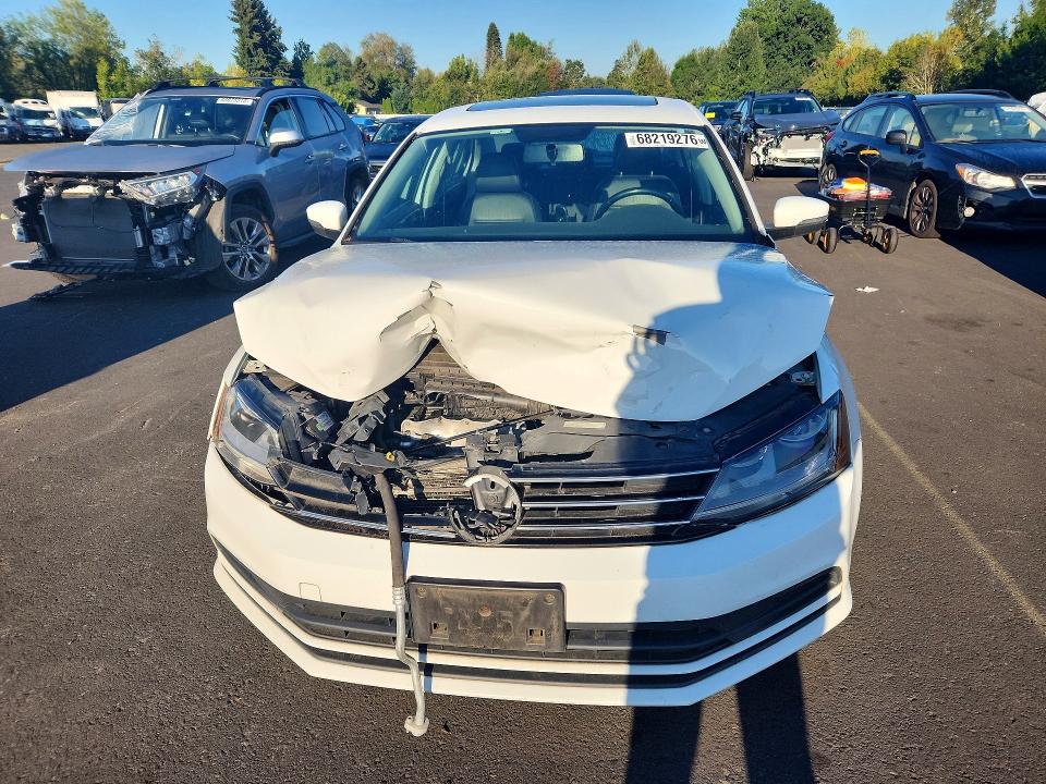 Photo 5 from auction – 2017 VOLKSWAGEN JETTA with VIN 3VWDB7AJ1HM223830
