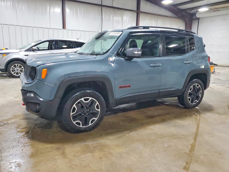 Zdjęcie 1 z aukcji – 2016 JEEP RENEGADE z VIN ZACCJBCT2GPD73184