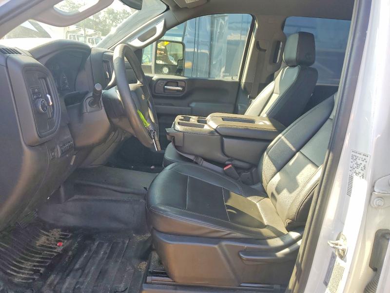 Photo 7 from auction – 2022 CHEVROLET SILVERADO with VIN 1GB4WRE73NF168704