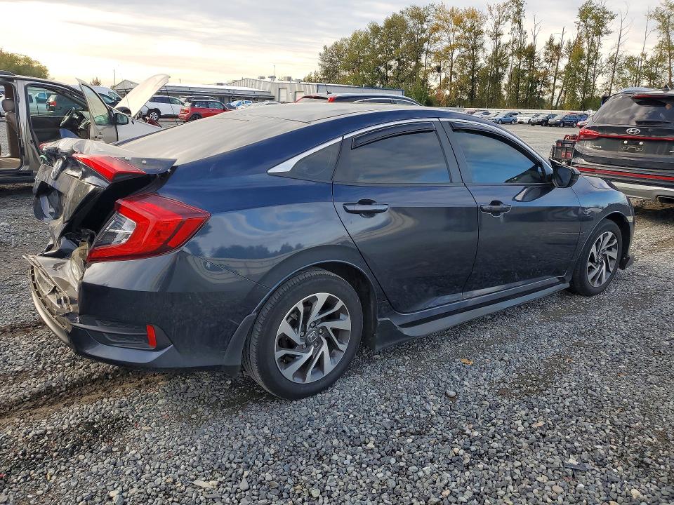 Снимка 3 от търг – 2016 HONDA CIVIC с VIN 19XFC2F59GE232906