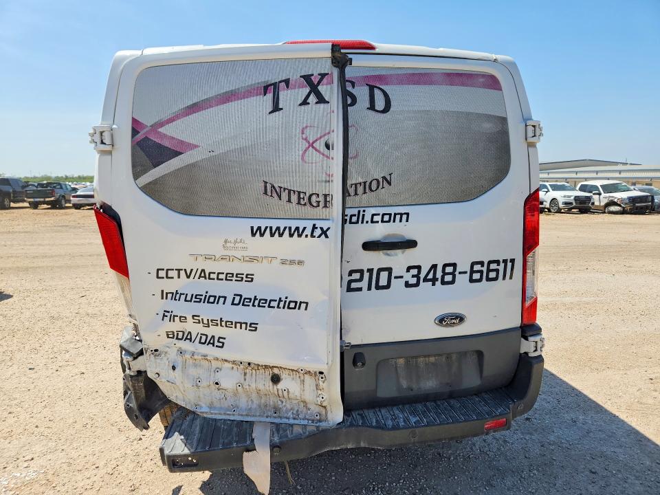 Photo 6 from auction – 2017 FORD TRANSIT with VIN 1FTYR1ZM0HKA41765