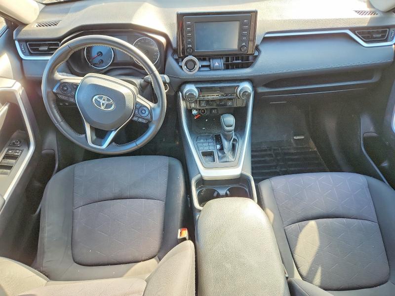 Photo 8 from auction – 2019 TOYOTA RAV4 with VIN 2T3R1RFVXKC026181