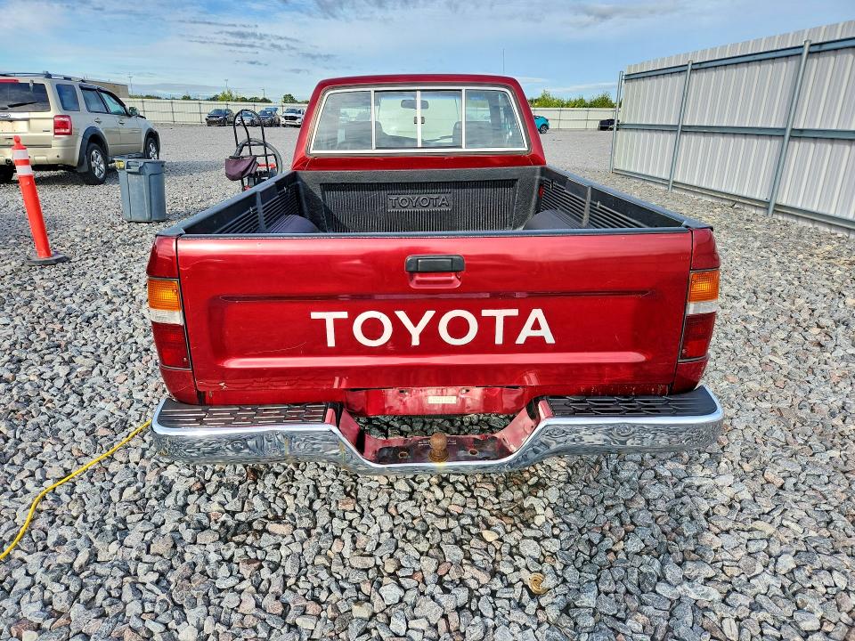 Photo 6 from auction – 1991 TOYOTA PICKUP with VIN JT4RN93PXM5046580
