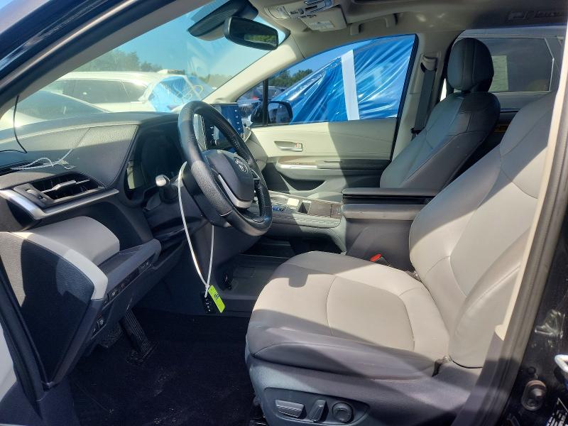 Photo 7 from auction – 2021 TOYOTA SIENNA with VIN 5TDJRKEC7MS027708