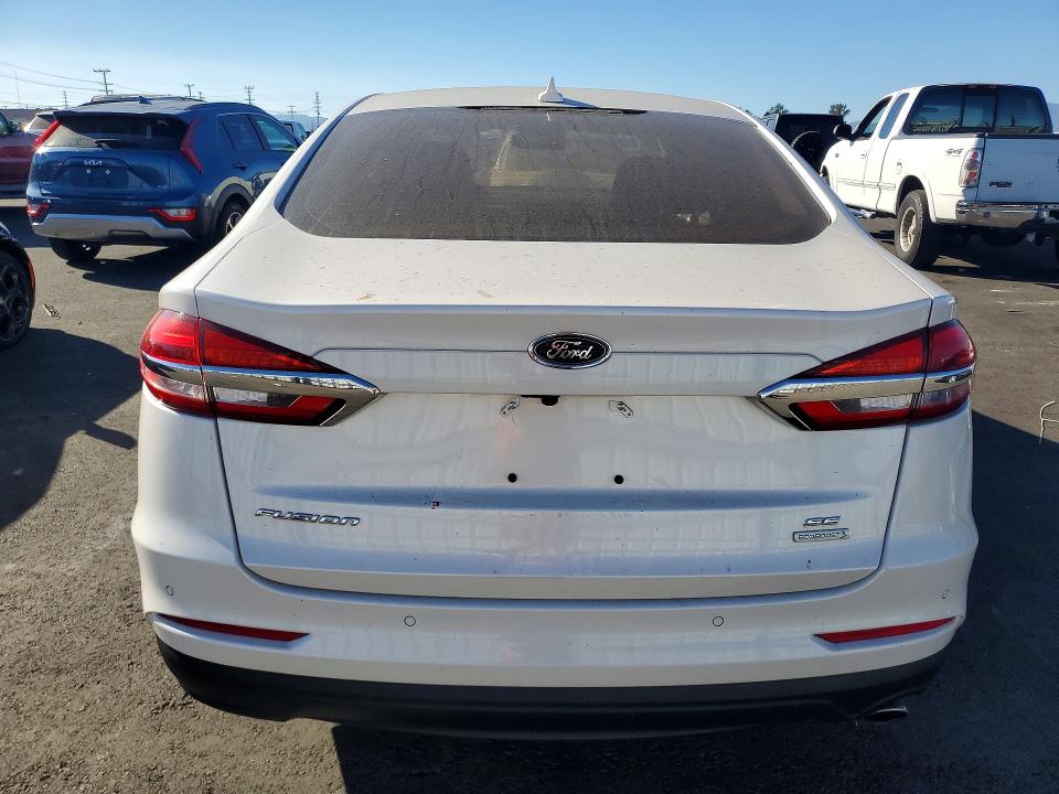 Photo 6 from auction – 2019 FORD FUSION with VIN 3FA6P0HD1KR134666