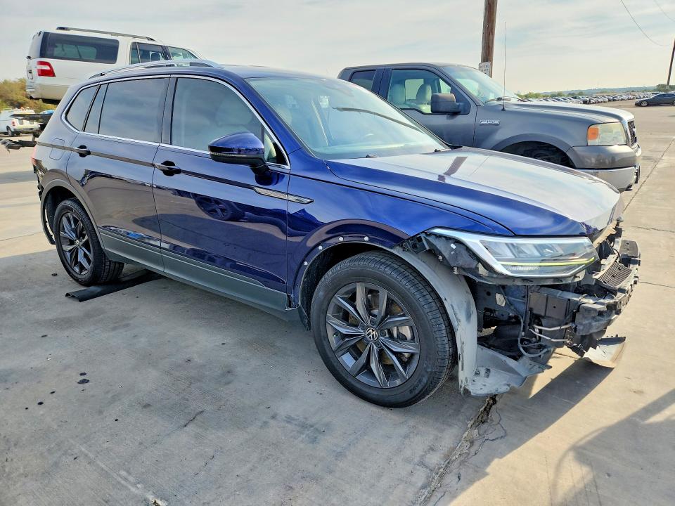 Снимка 4 от търг – 2022 VOLKSWAGEN TIGUAN с VIN 3VV3B7AXXNM043309