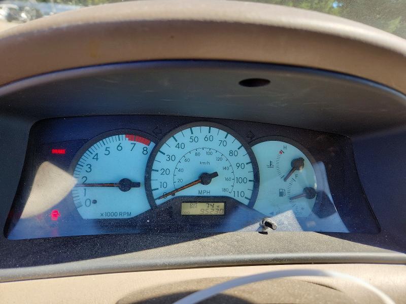 Photo 9 from auction – 2003 TOYOTA COROLLA with VIN JTDBR38E432002780