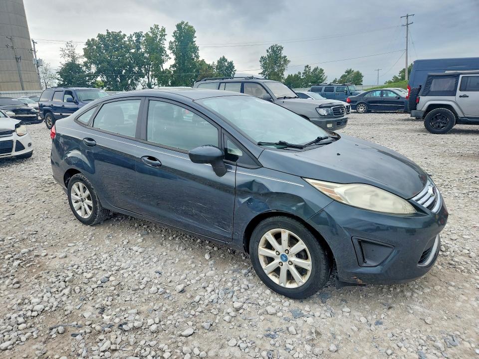 Zdjęcie 4 z aukcji – 2011 FORD FIESTA z VIN 3FADP4BJ0BM196246