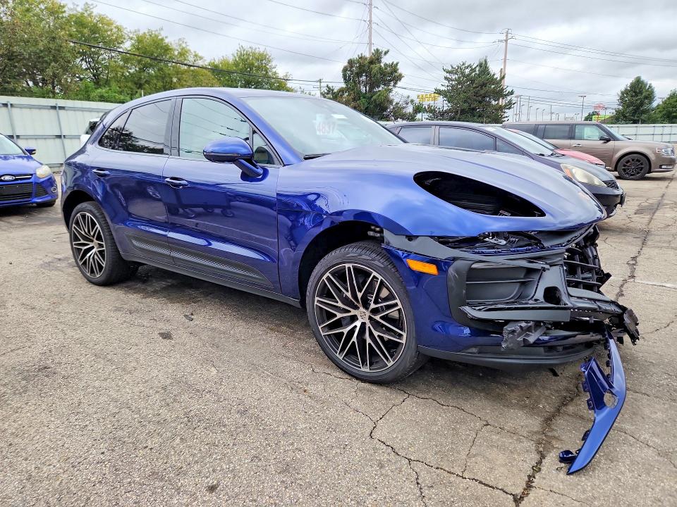 صورة رقم 4 من المزاد - 2026 PORSCHE MACAN مع VIN WP1AA2A5XTLB15326
