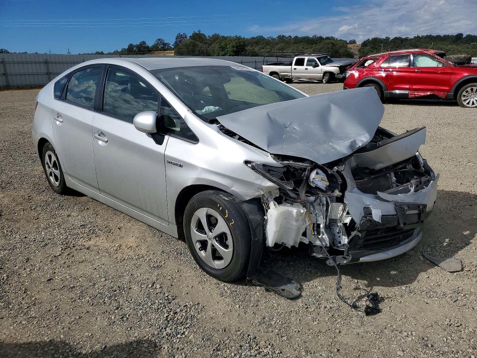 Photo 4 from auction – 2015 TOYOTA PRIUS with VIN JTDKN3DU9F0446892