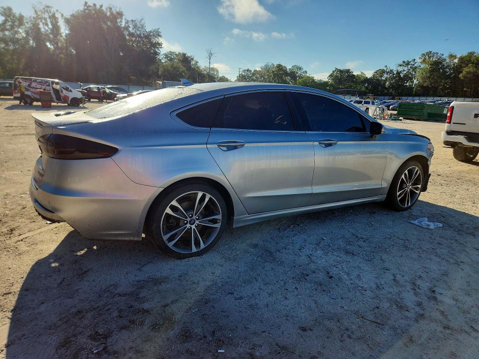 صورة رقم 3 من المزاد - 2020 FORD FUSION مع VIN 3FA6P0D97LR152396