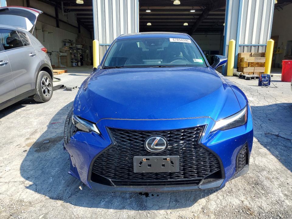 Photo 5 from auction – 2022 LEXUS IS with VIN JTHGZ1E25N5024579