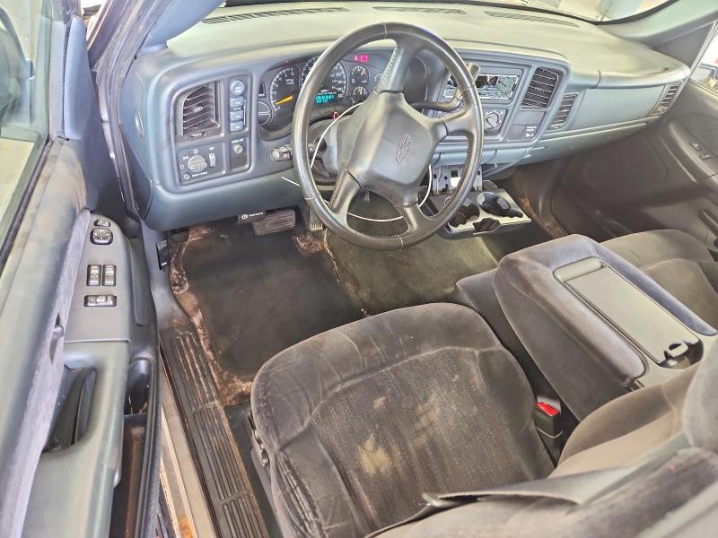 Photo 8 from auction – 2000 CHEVROLET SILVERADO with VIN 1GCEK19V3YE190430
