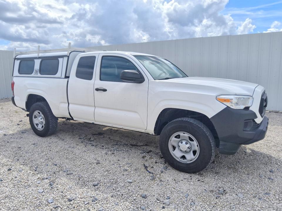 Photo 4 from auction – 2022 TOYOTA TACOMA with VIN 3TYRX5GN6NT054946