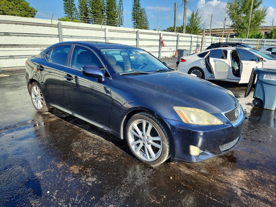 Photo 4 from auction – 2007 LEXUS IS 250 with VIN JTHBK262772038250