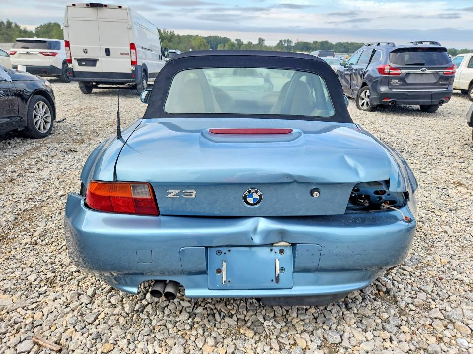 Photo 6 from auction – 1998 BMW Z3 with VIN 4USCJ3322WLC11892