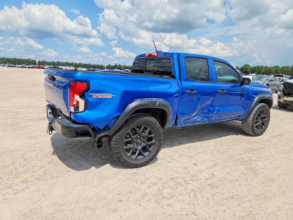 Снимка 3 от търг – 2023 CHEVROLET COLORADO с VIN 1GCPTEEKXP1204922