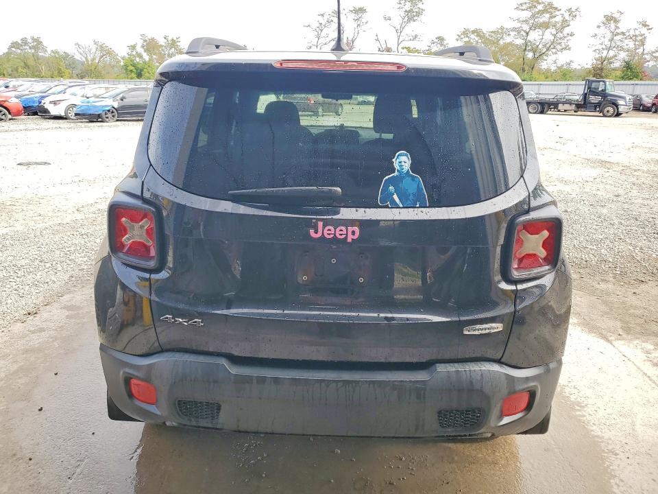 Photo 6 from auction – 2015 JEEP RENEGADE with VIN ZACCJBBT4FPB48023
