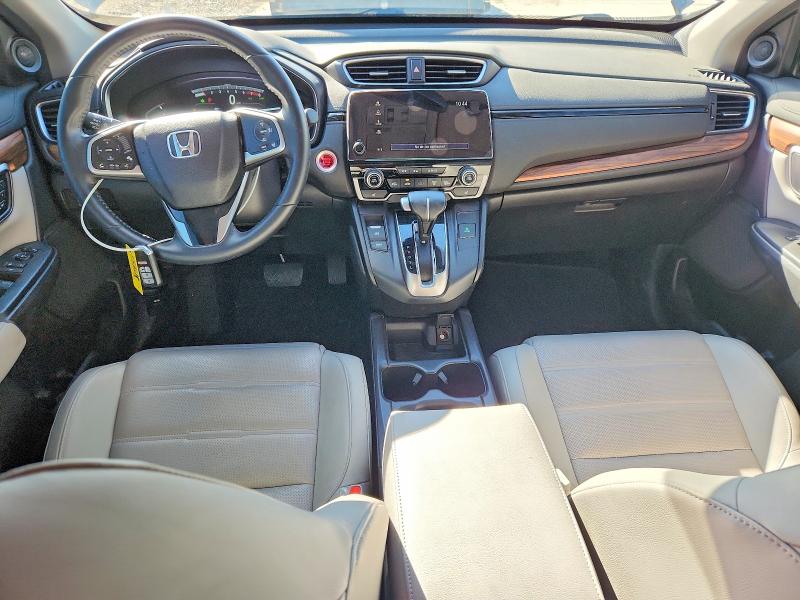 Photo 8 from auction – 2017 HONDA CR-V with VIN 7FARW1H85HE046589