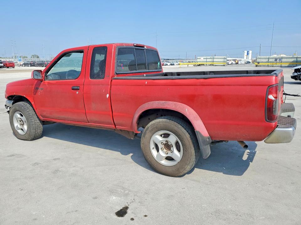 Photo 2 from auction – 2000 NISSAN FRONTIER with VIN 1N6ED26T7YC316929
