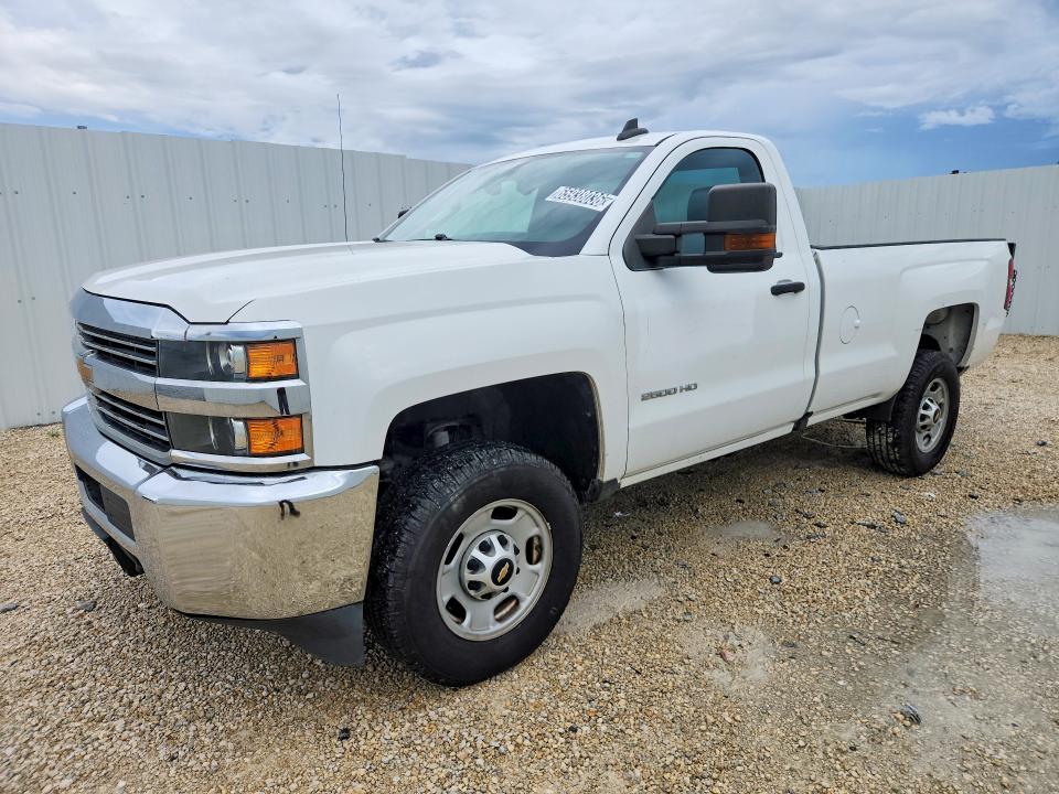CHEVROLET SILVERADO 2018 with VIN 1GC0CUEG7JZ101621 - Photo from auction