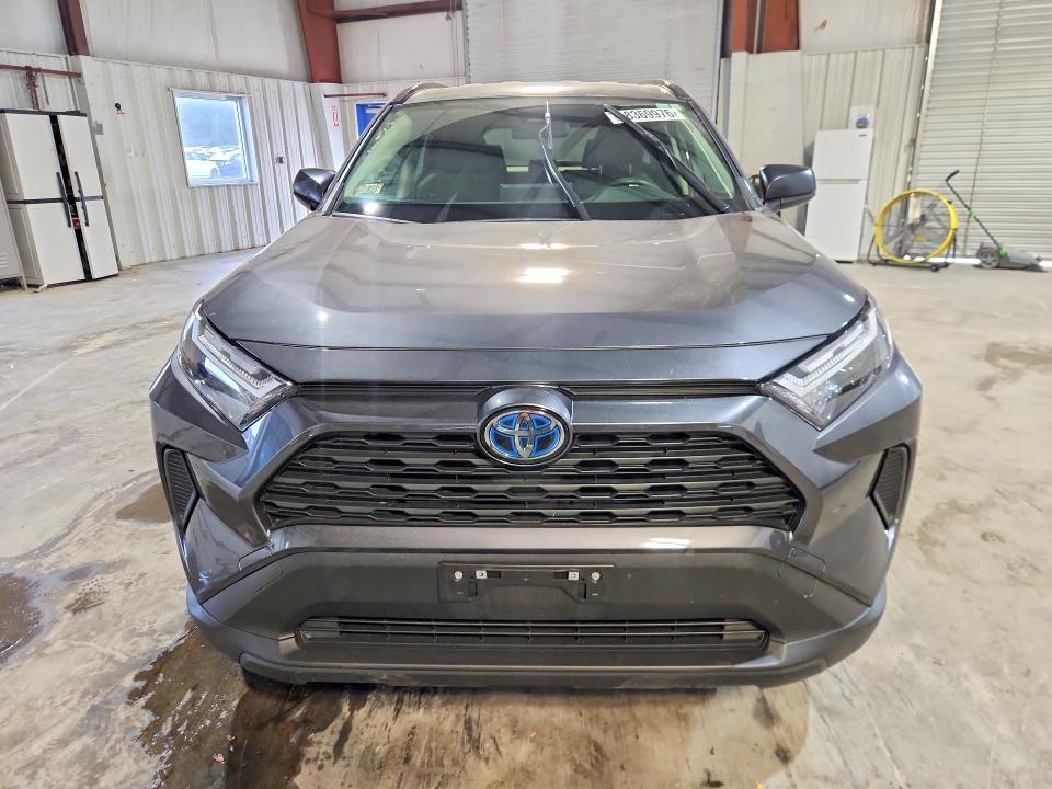 Photo 5 from auction – 2024 TOYOTA RAV4 with VIN JTMLWRFV3RD246792