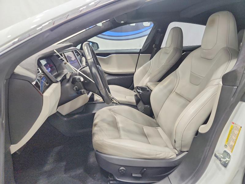 Photo 7 from auction – 2016 TESLA MODEL S with VIN 5YJSA1E21GF139782