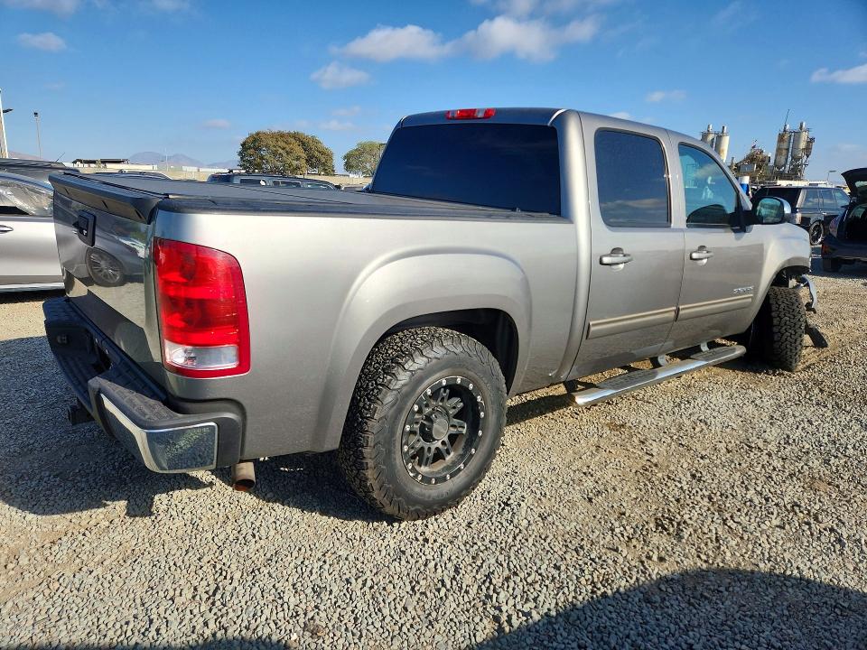 Photo 3 from auction – 2012 GMC SIERRA with VIN 3GTP1WE04CG279525
