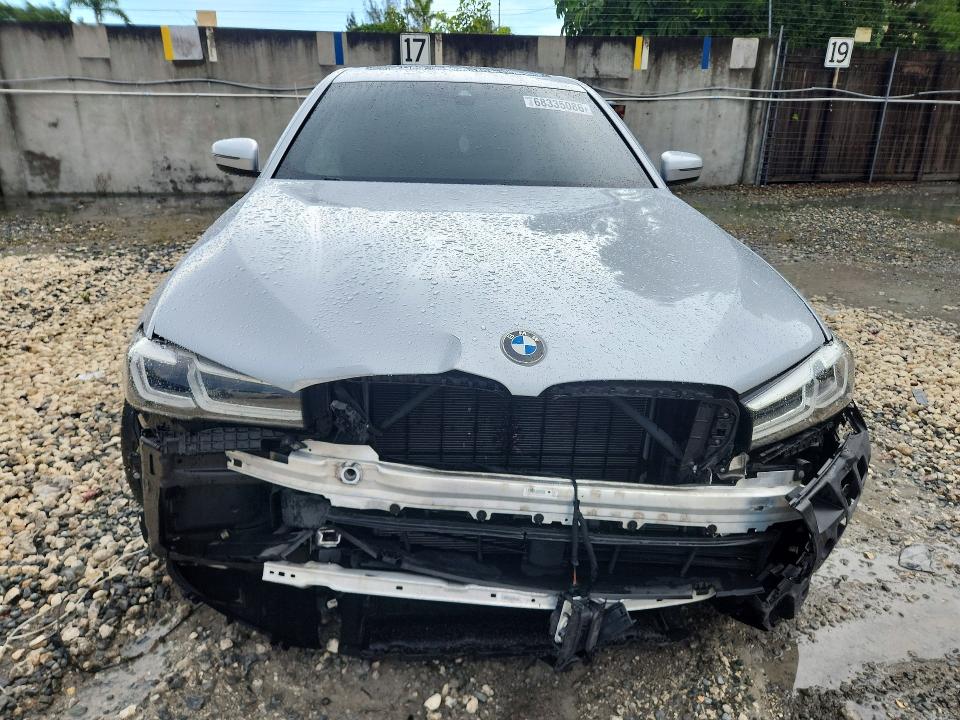 صورة رقم 5 من المزاد - 2021 BMW 530 مع VIN WBA53BH02MWX08005