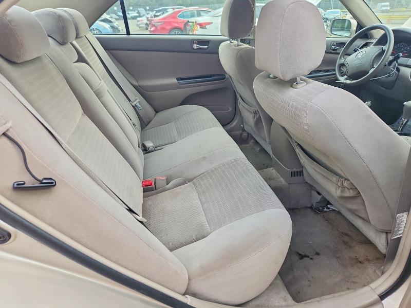 Photo 10 from auction – 2005 TOYOTA CAMRY with VIN 4T1BE32K95U096040